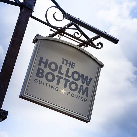 The Hollow Bottom Guiting Power 외부 사진